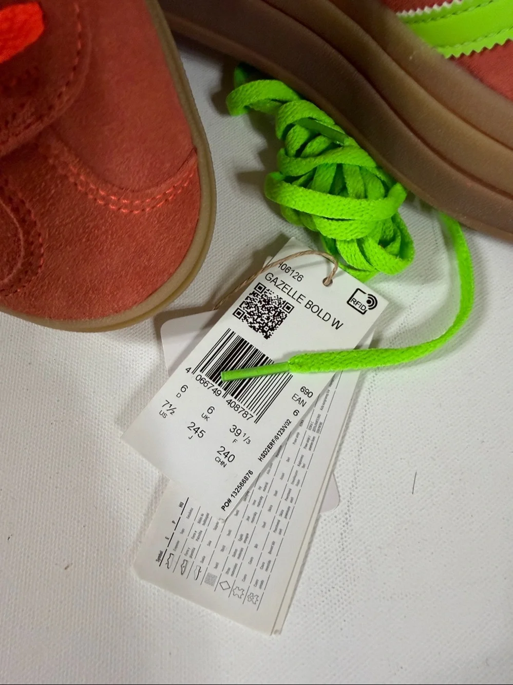 Adidas Gazelle Sneakers. NEW w box and Tags